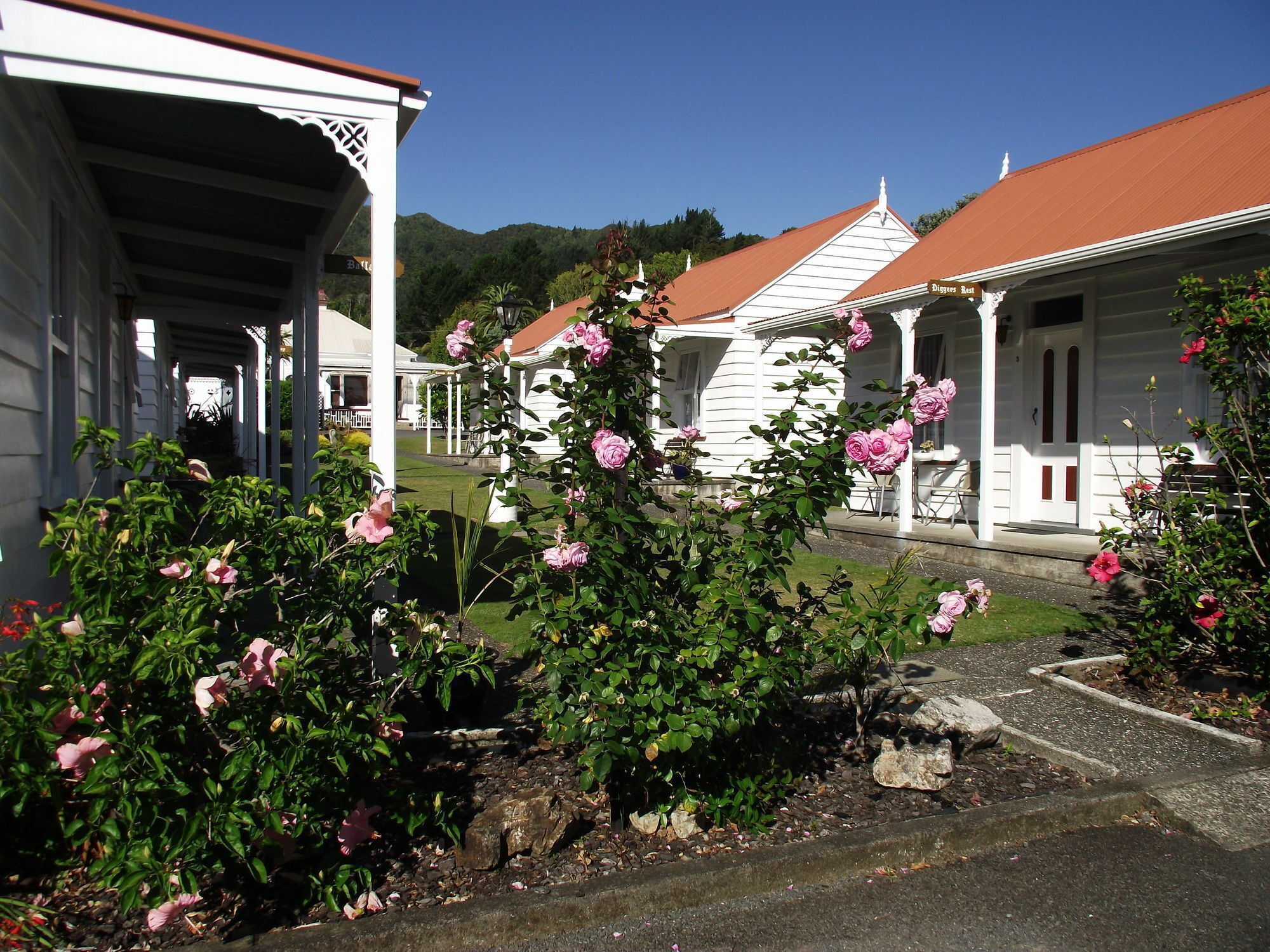 Coromandel Cottages Exteriör bild