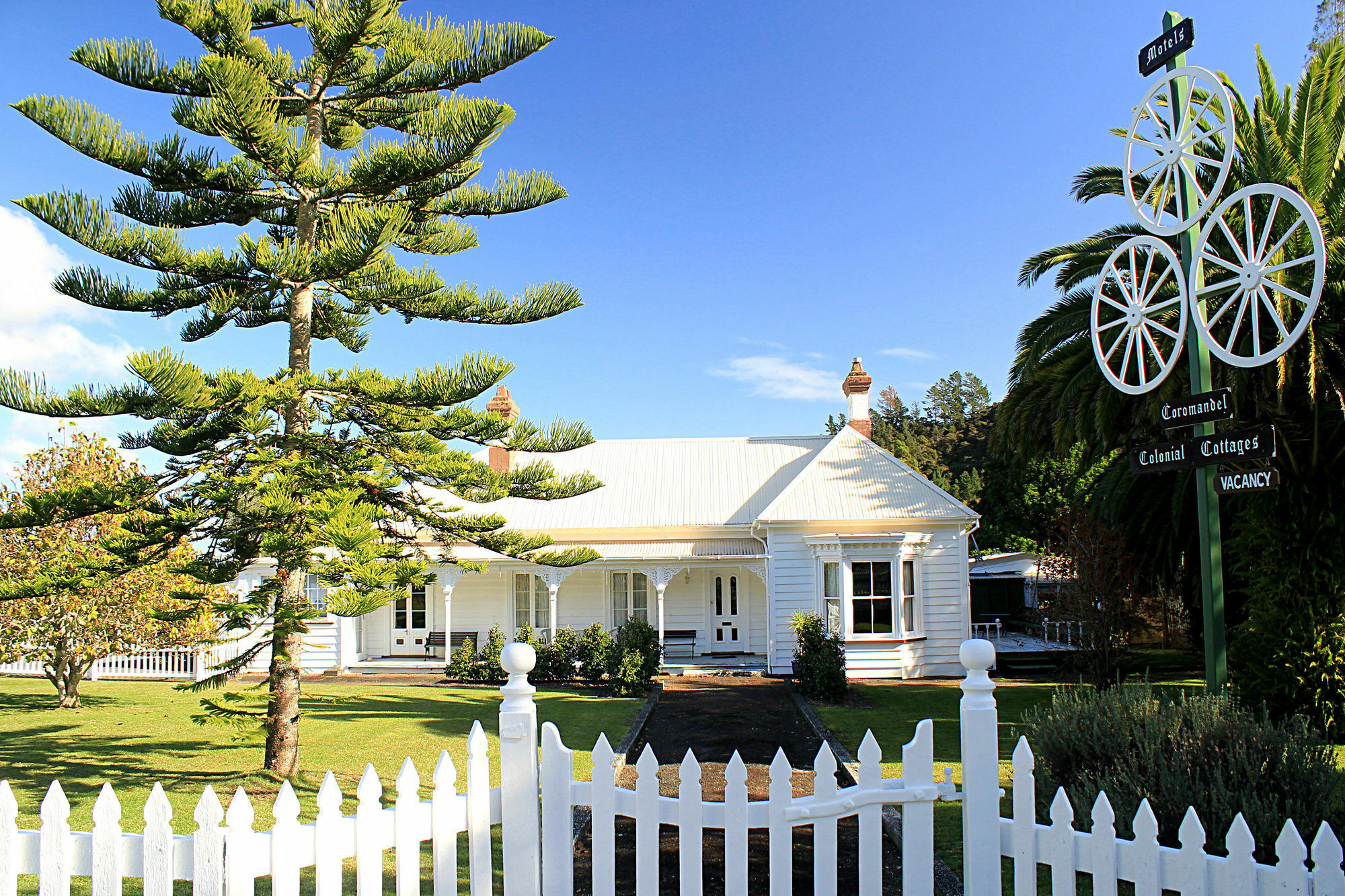 Coromandel Cottages Exteriör bild